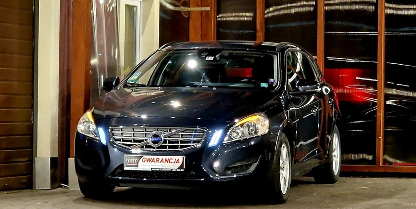 Volvo V60 cena 32999 przebieg: 220000, rok produkcji 2013 z Lubycza Królewska małe 667